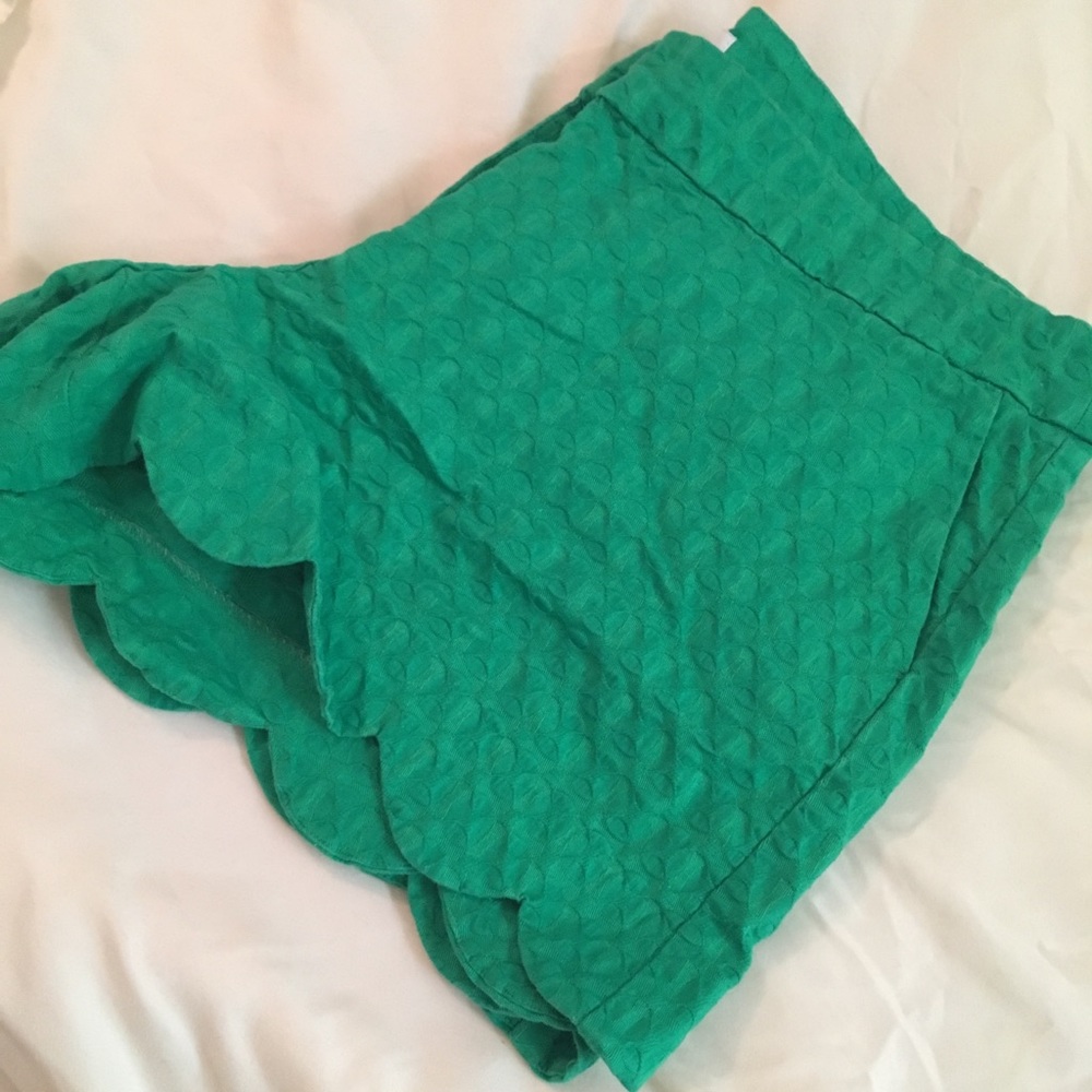 Crown and Ivy Scalloped Hem Shorts